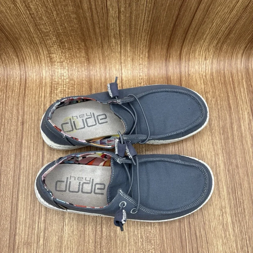 HEY DUDE WENDY SKY BLUE WOMEN'S SIZE 6 Slip-on Sneakers